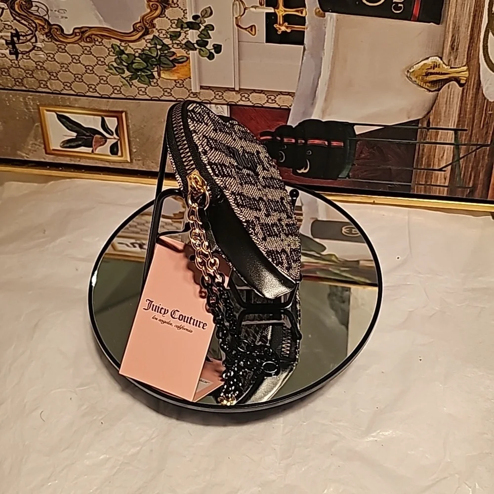 JUICY COUTURE Black Beige  Tame Her Heart Zip Around Wallet/Wristlet - Picture 10 of 10